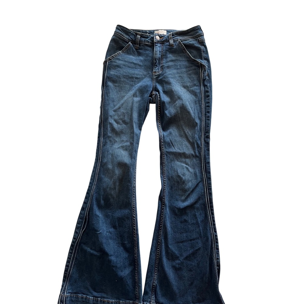 Shyanne Womens Flare Jeans 29W x 34L Medium Wash Bell Bottom Western Denim